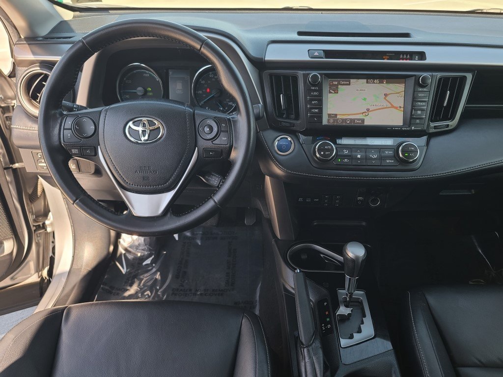 2018 Toyota RAV4 Hybrid Limited photo 2
