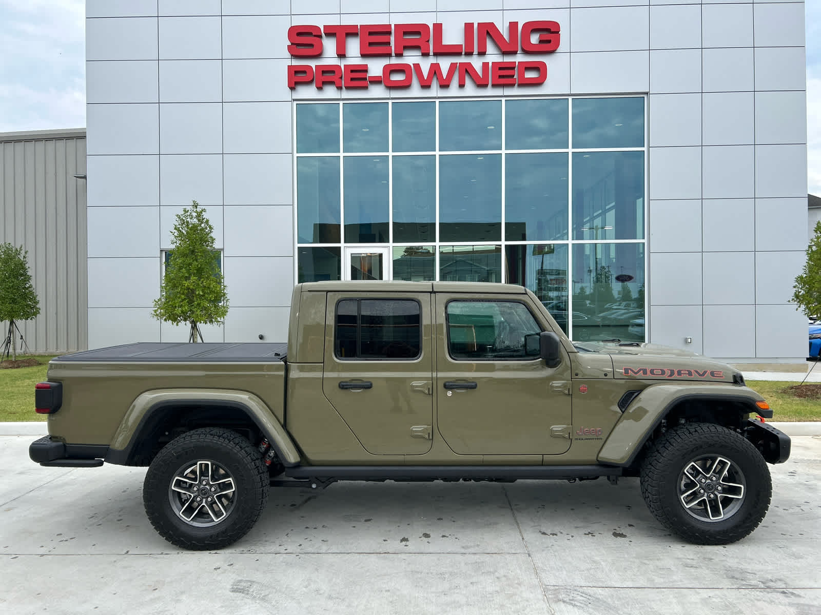 Pre-Owned 2024 Jeep Gladiator Mojave Crew Cab Pickup in