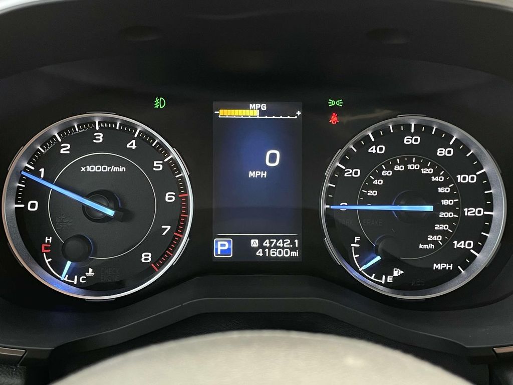 2022 Subaru Ascent Touring photo 14