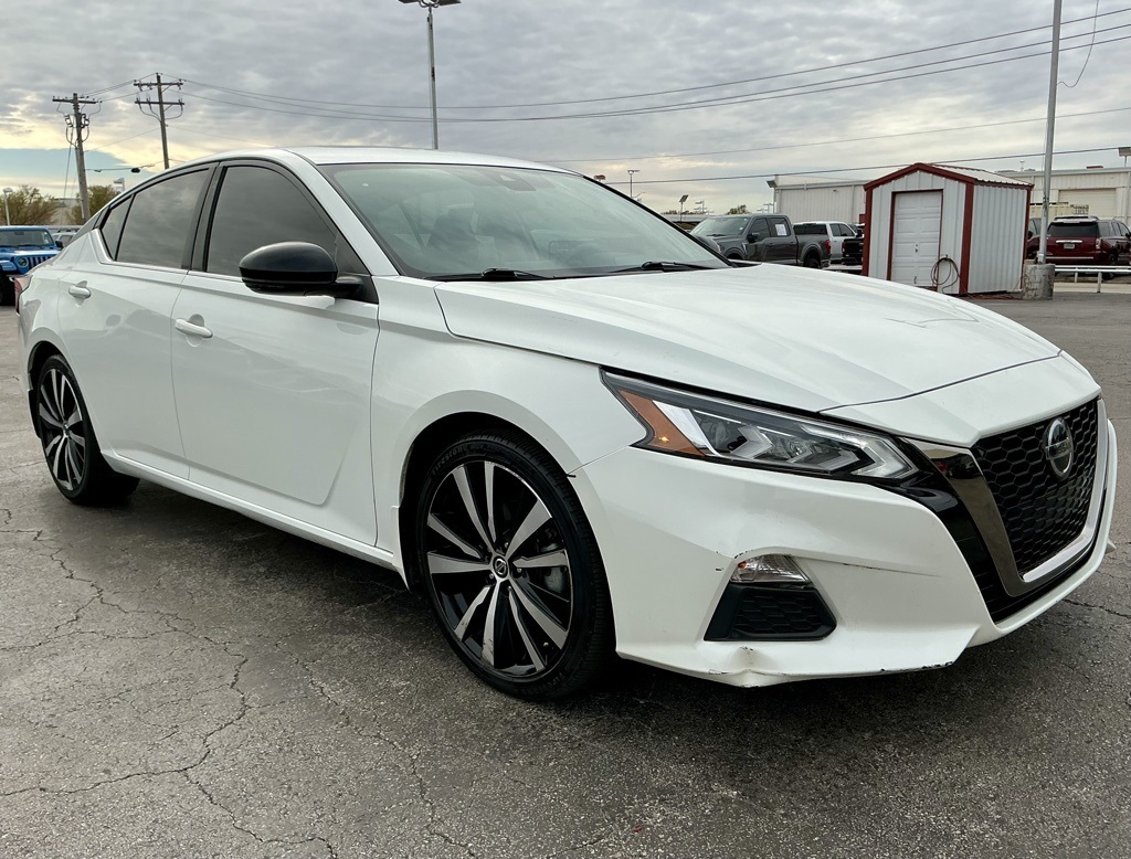 2021 Nissan Altima 2.5 SR photo 4