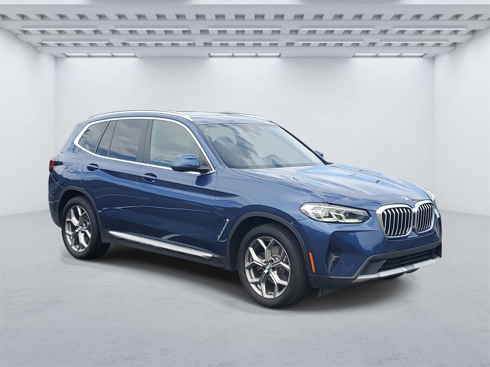 2022 BMW X3 30i's photo