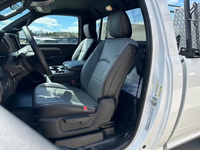 2024 Ram 2500 Tradesman photo 4