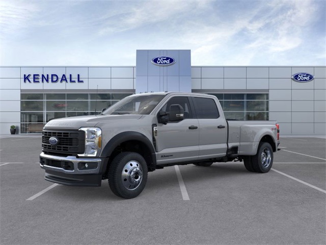 2026 Ford F-450 Super Duty XL's photo