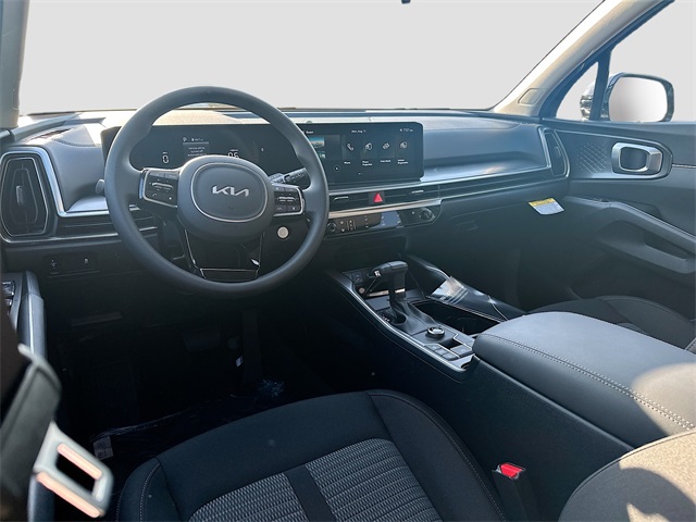 2025 Kia Sorento LX photo 18