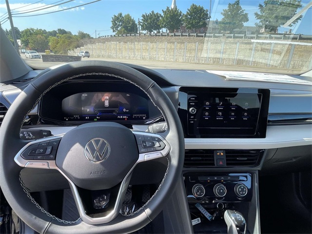 2025 Volkswagen Taos S photo 15