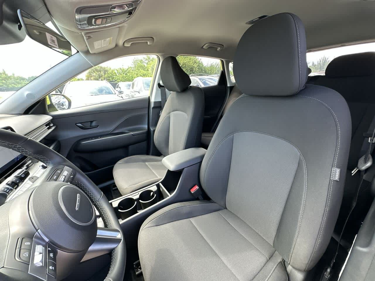 2025 Hyundai Kona SEL photo 14