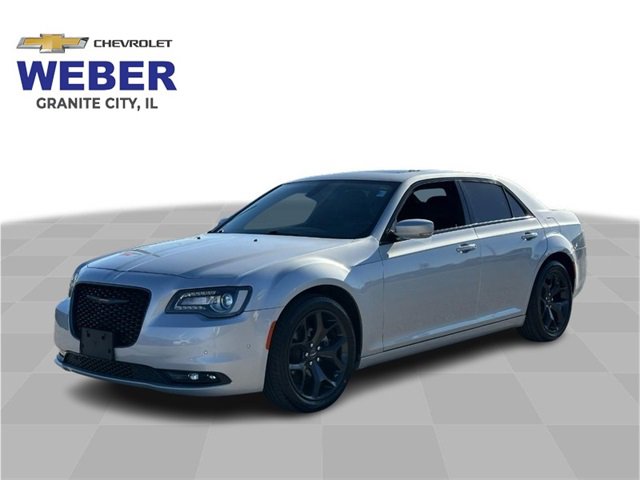 2022 Chrysler 300 S's photo