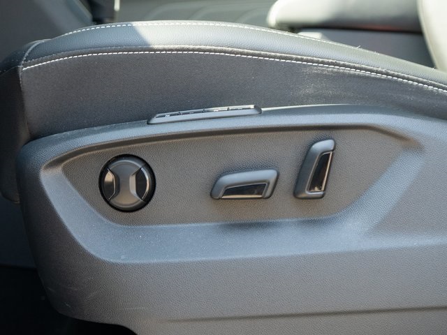 2023 Volkswagen Atlas SEL photo 19