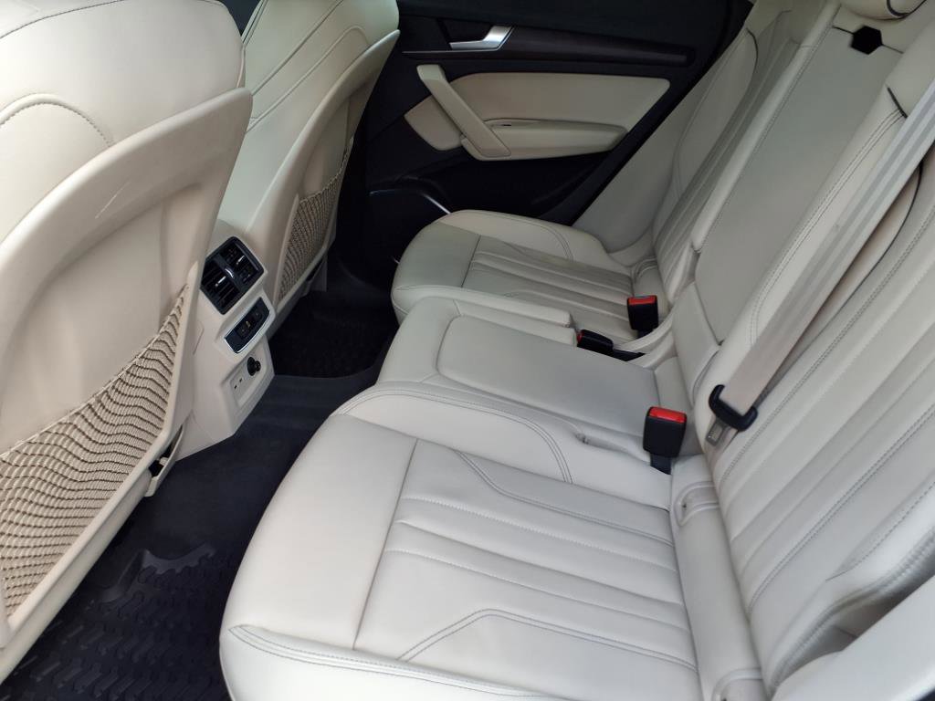 2024 Audi Q5 45 S line Premium photo 3