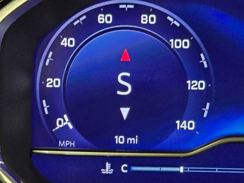 2025 Chevrolet Silverado 1500 RST photo 2
