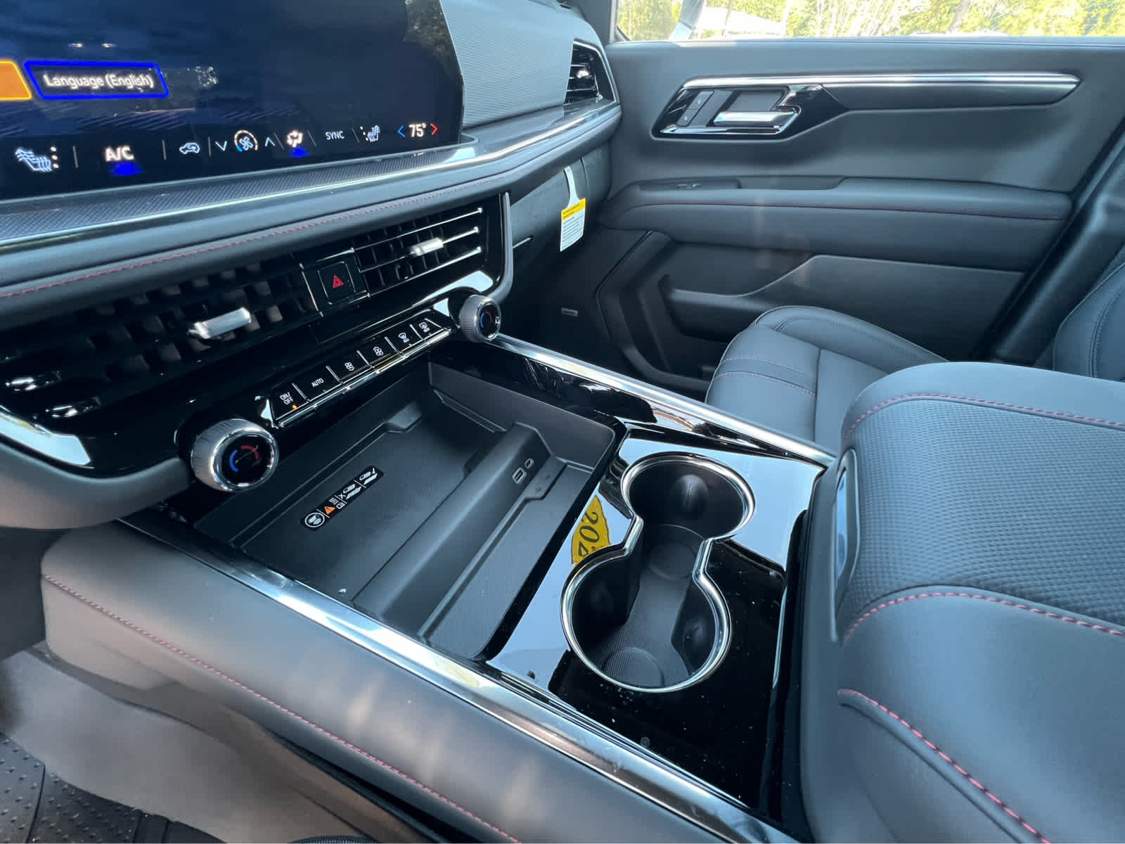 2025 Chevrolet Tahoe RST photo 12