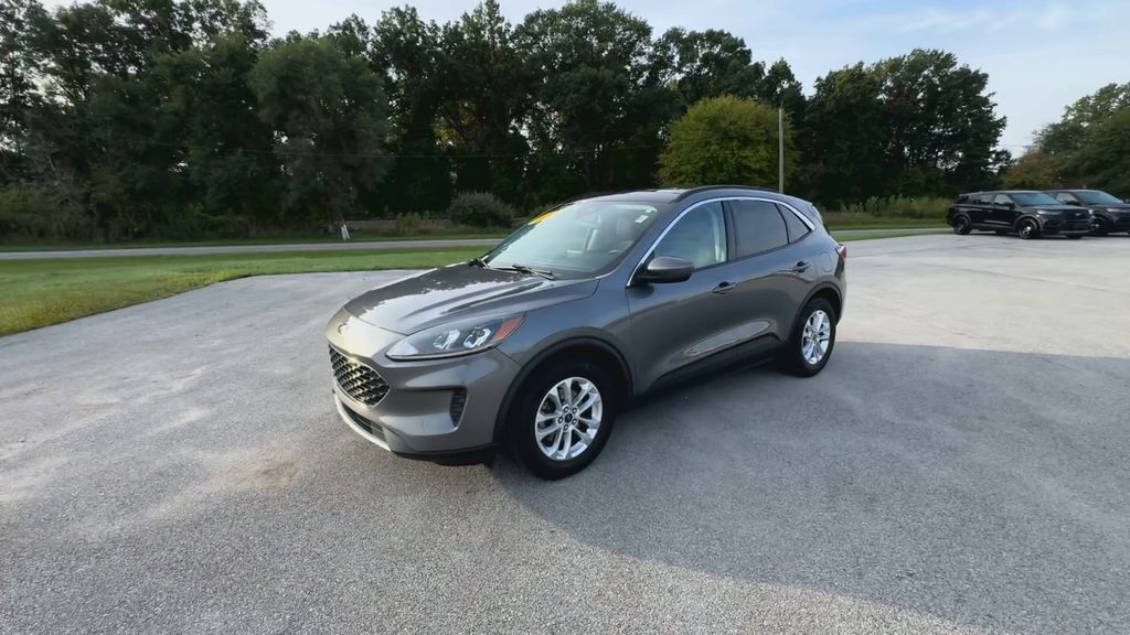 2021 Ford Escape SE photo 4