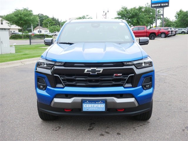 2023 Chevrolet Colorado Z71 photo 2