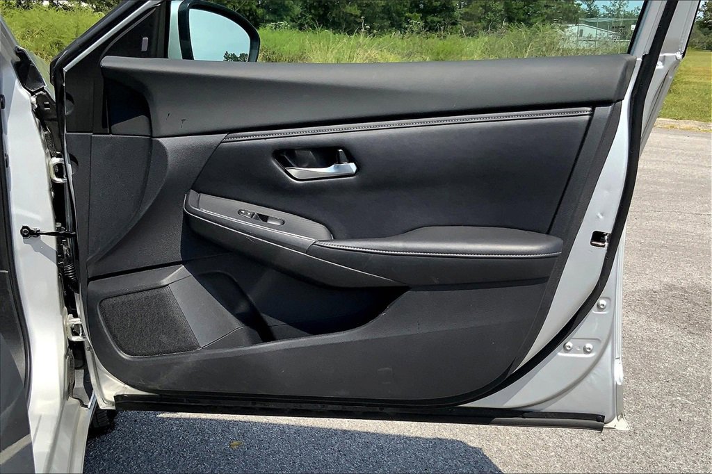 2021 Nissan Sentra SV photo 22