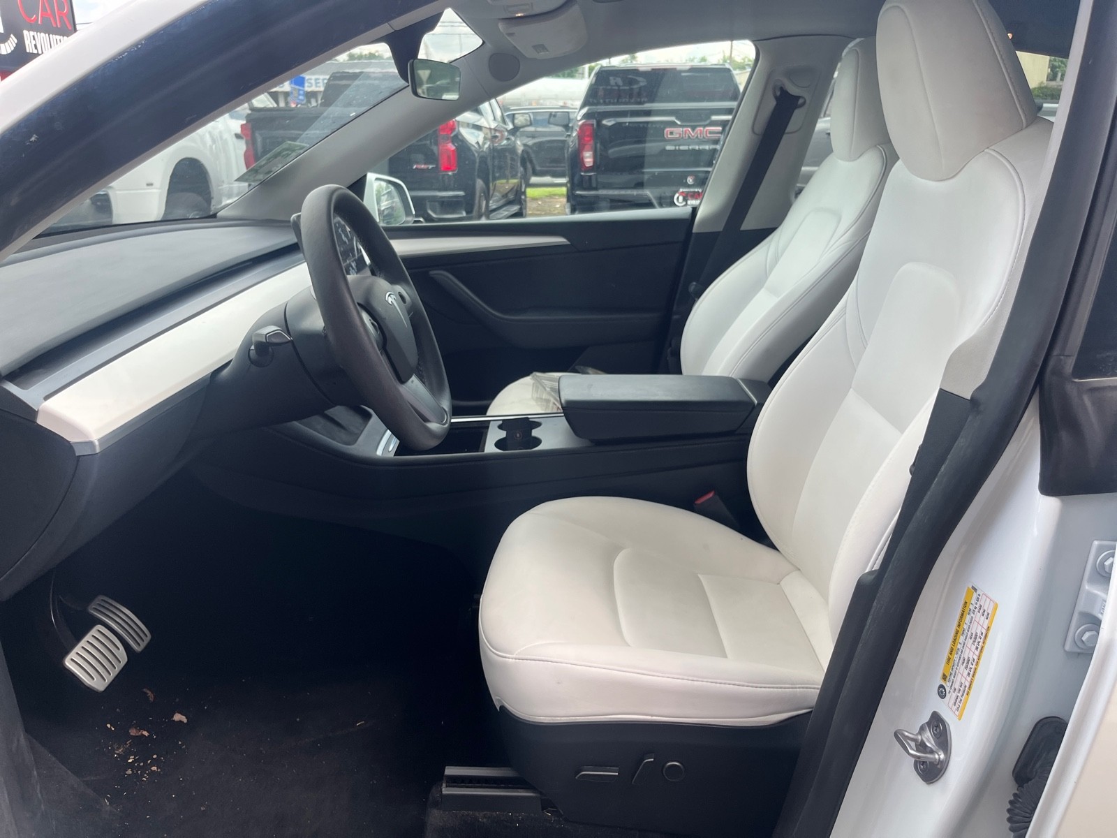 2023 Tesla Model Y Performance photo 11