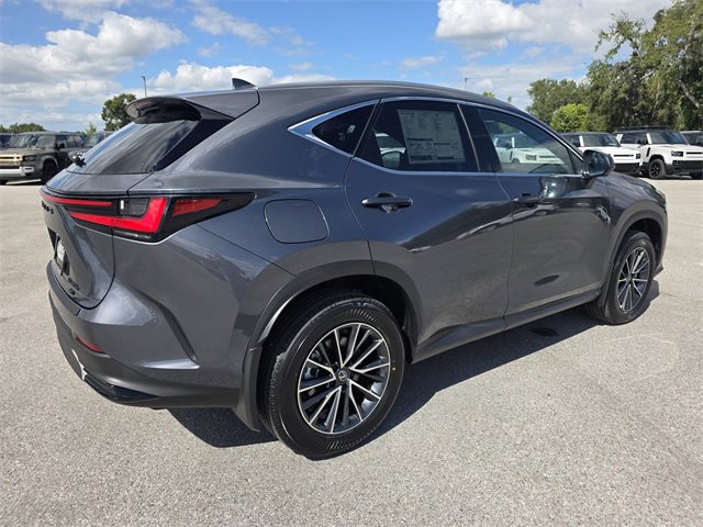 2026 Lexus NX 450h+ Premium AWD photo 4