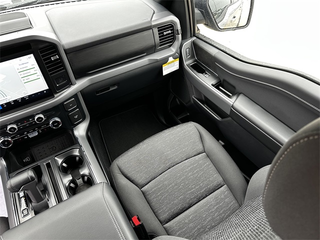 2025 Ford F-150 XLT photo 15