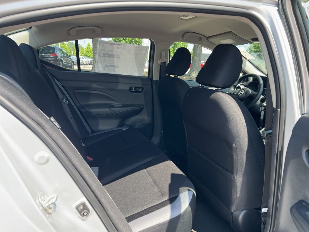 2025 Nissan Versa S photo 13