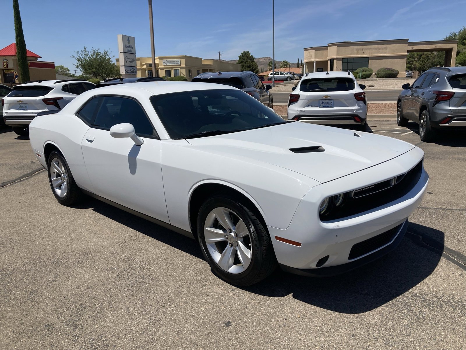 2023 Dodge Challenger SXT photo 2