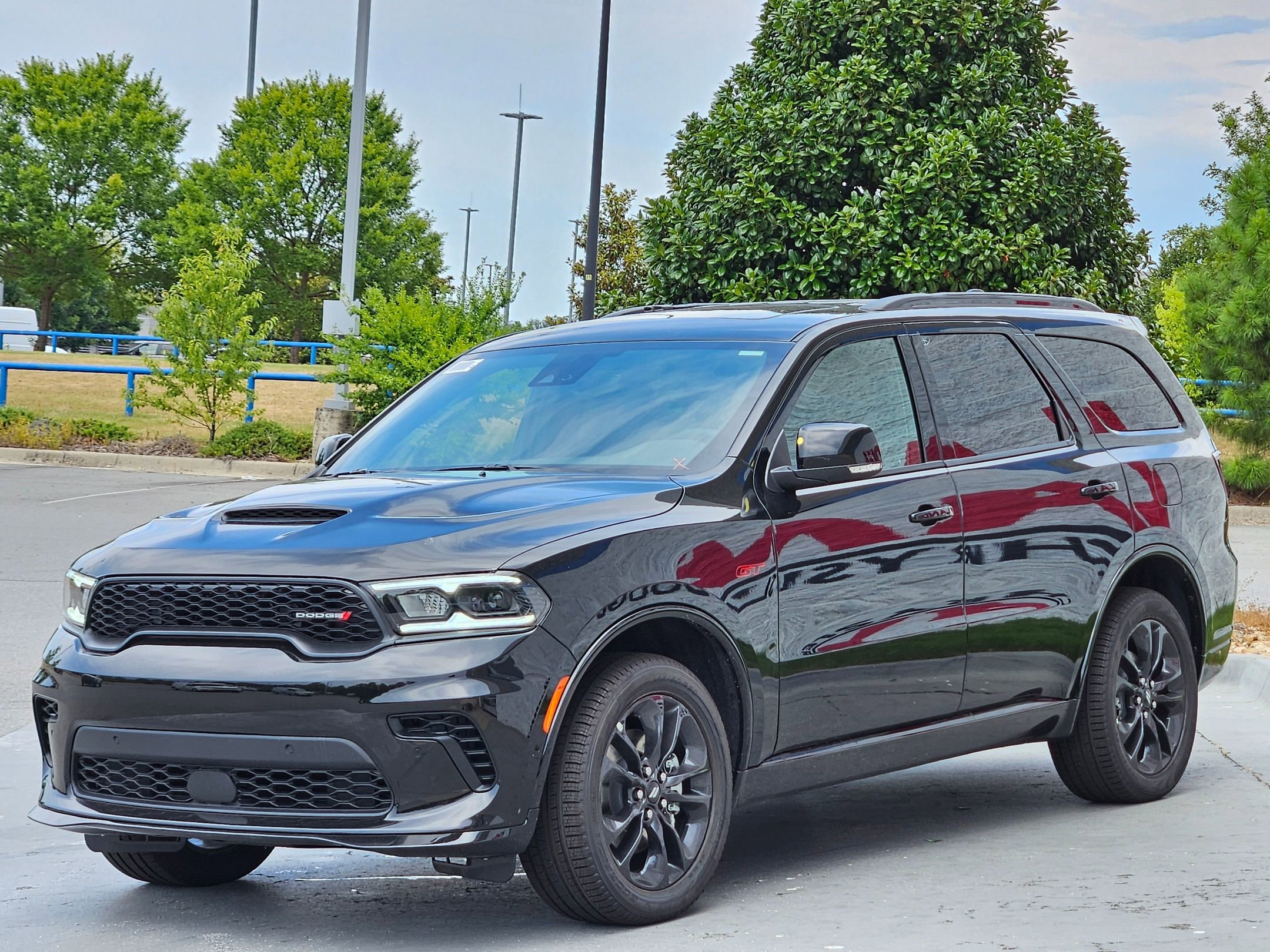 2025 Dodge Durango GT Plus photo 3