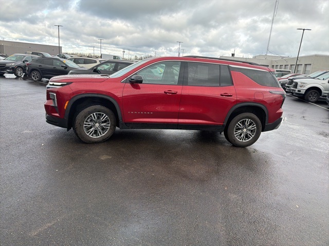 2024 Chevrolet Traverse photo 3