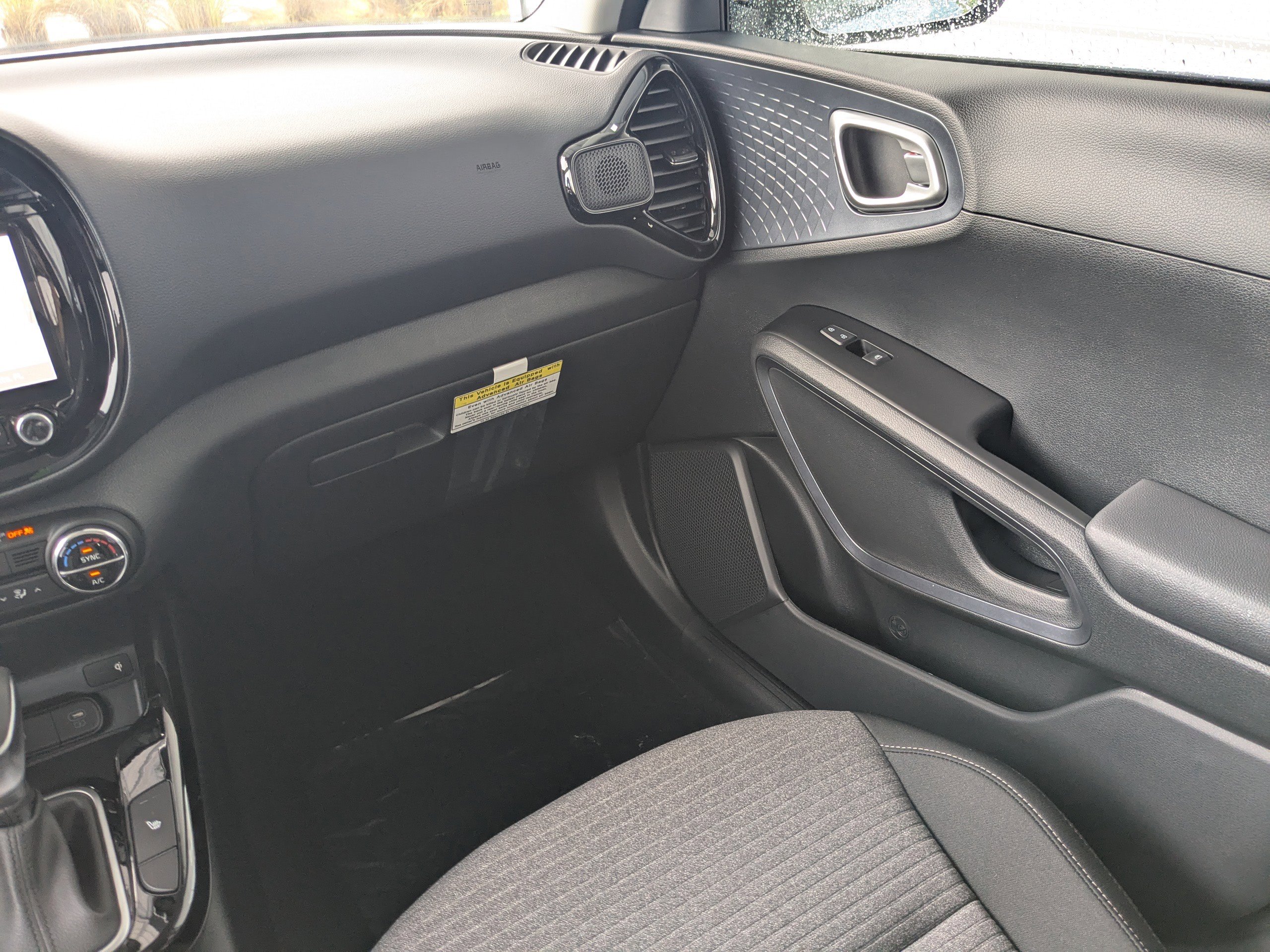 2025 Kia Soul EX photo 16