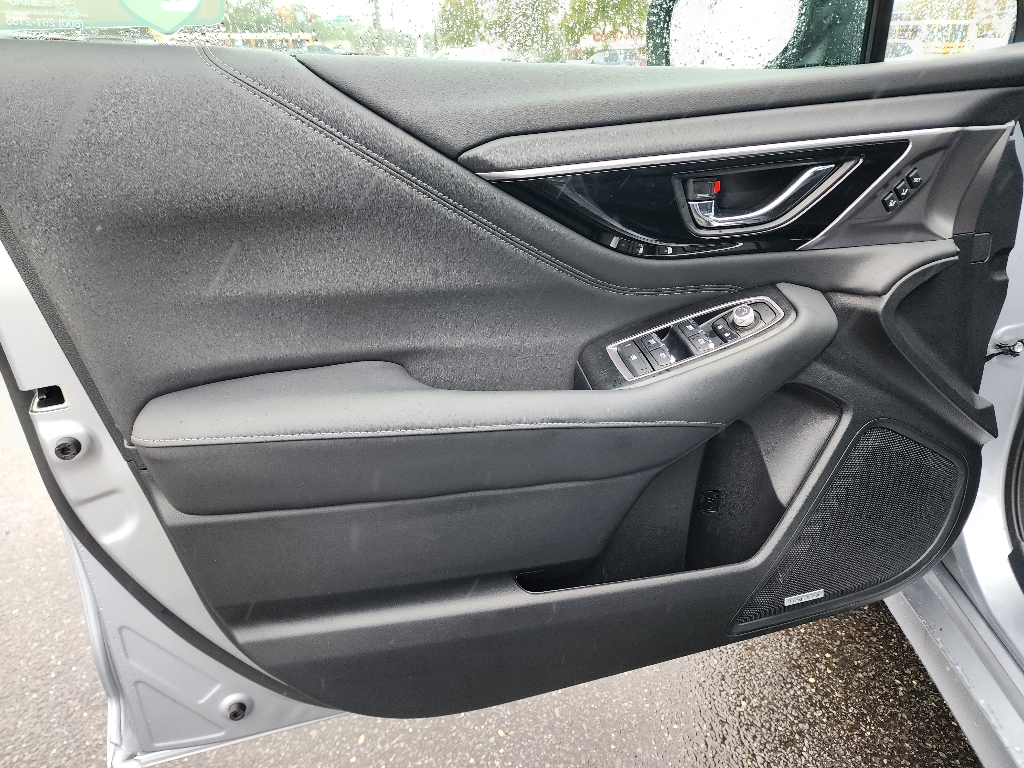 2025 Subaru Legacy Limited photo 24
