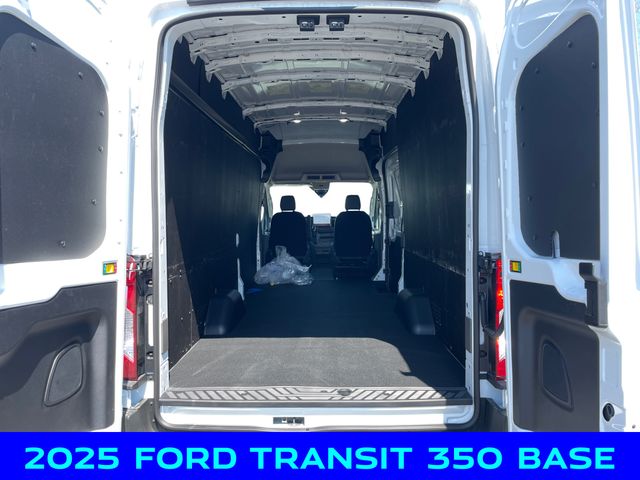 2025 Ford Transit photo 3