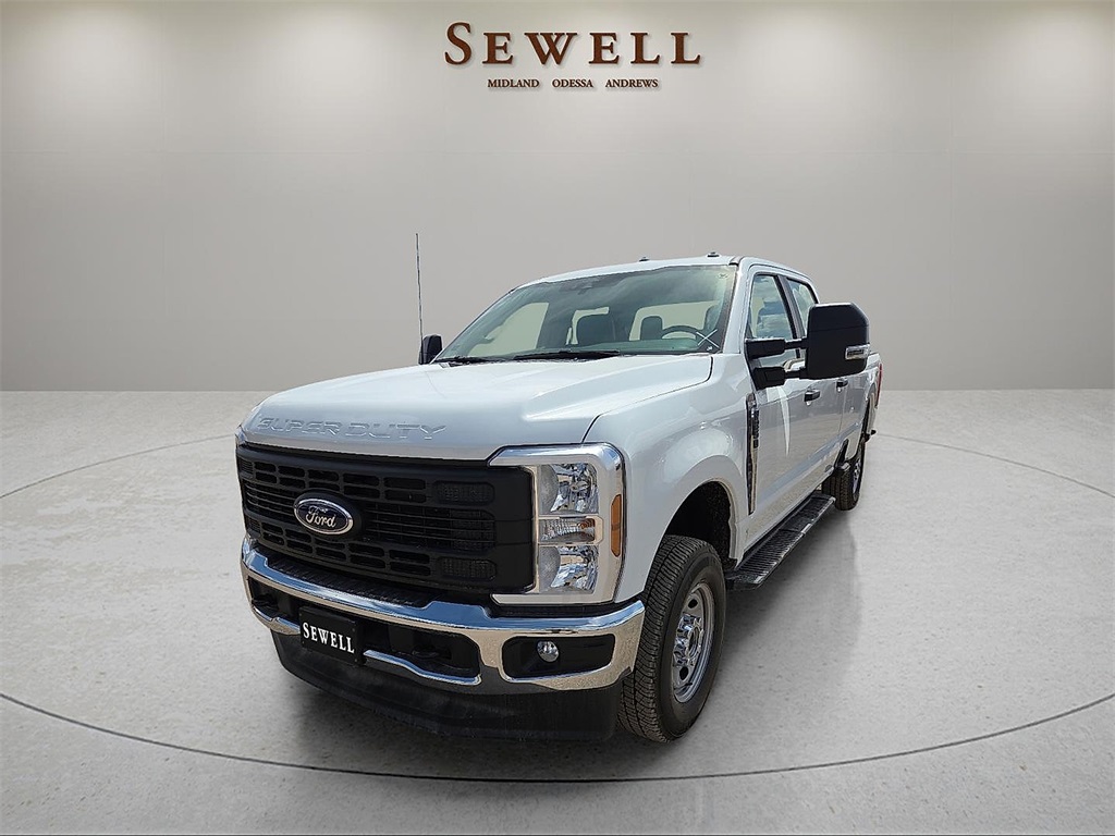 2025 Ford F-250 Super Duty XL's photo