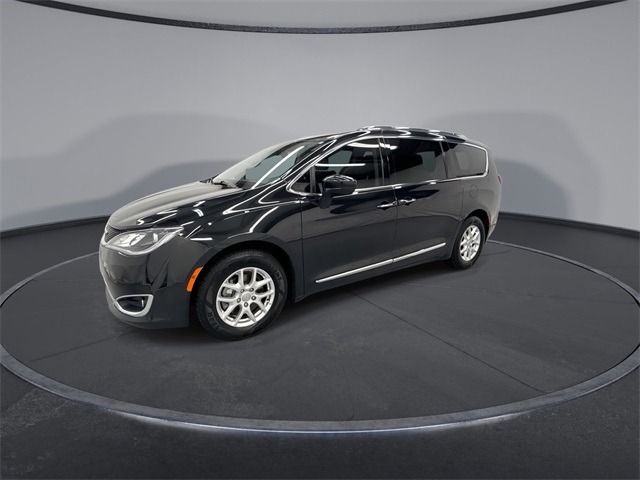 2020 Chrysler Pacifica Touring L photo 3