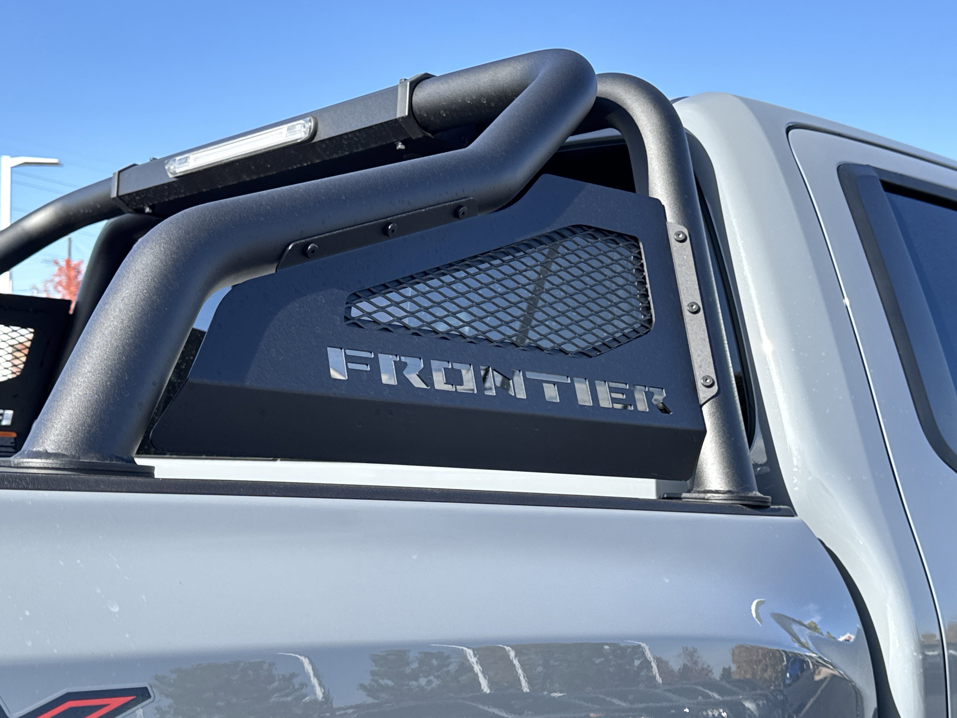 2025 Nissan Frontier PRO-4X photo 4