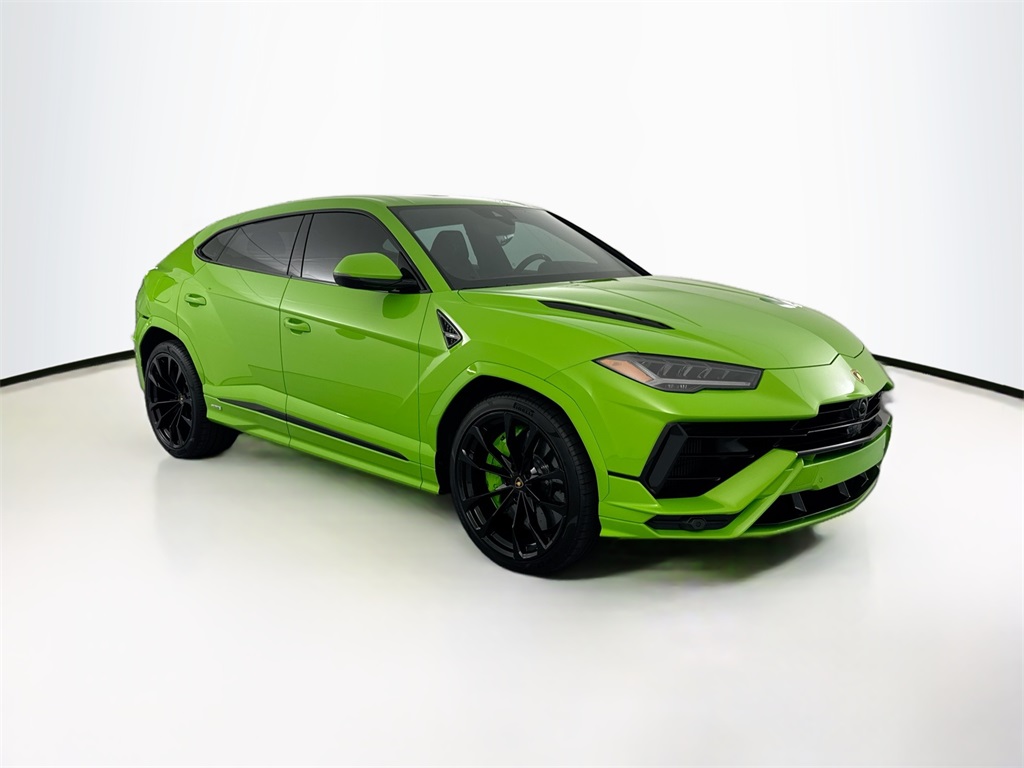2024 Lamborghini Urus S photo 3