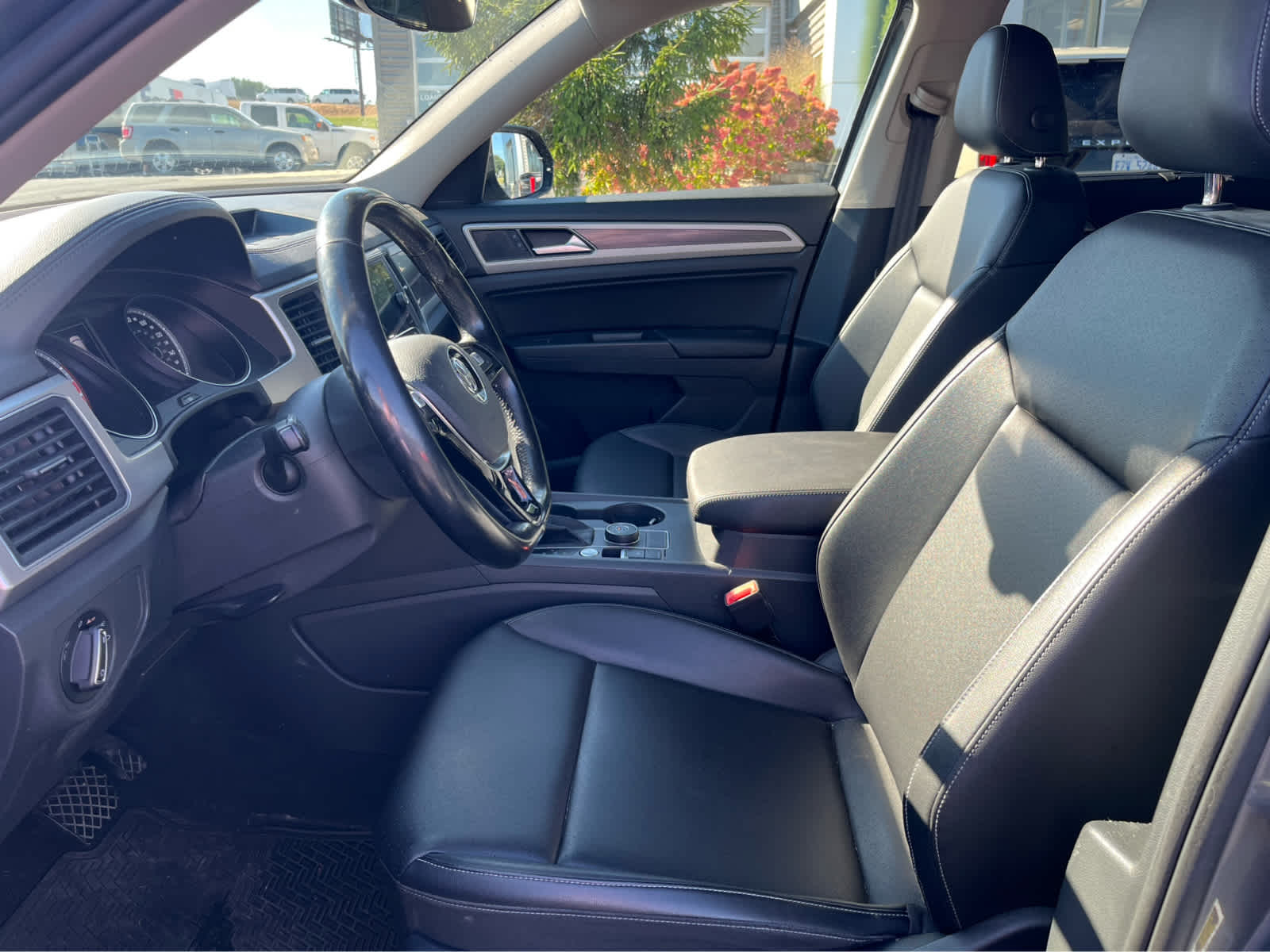 2018 Volkswagen Atlas V6 SE Technology photo 4
