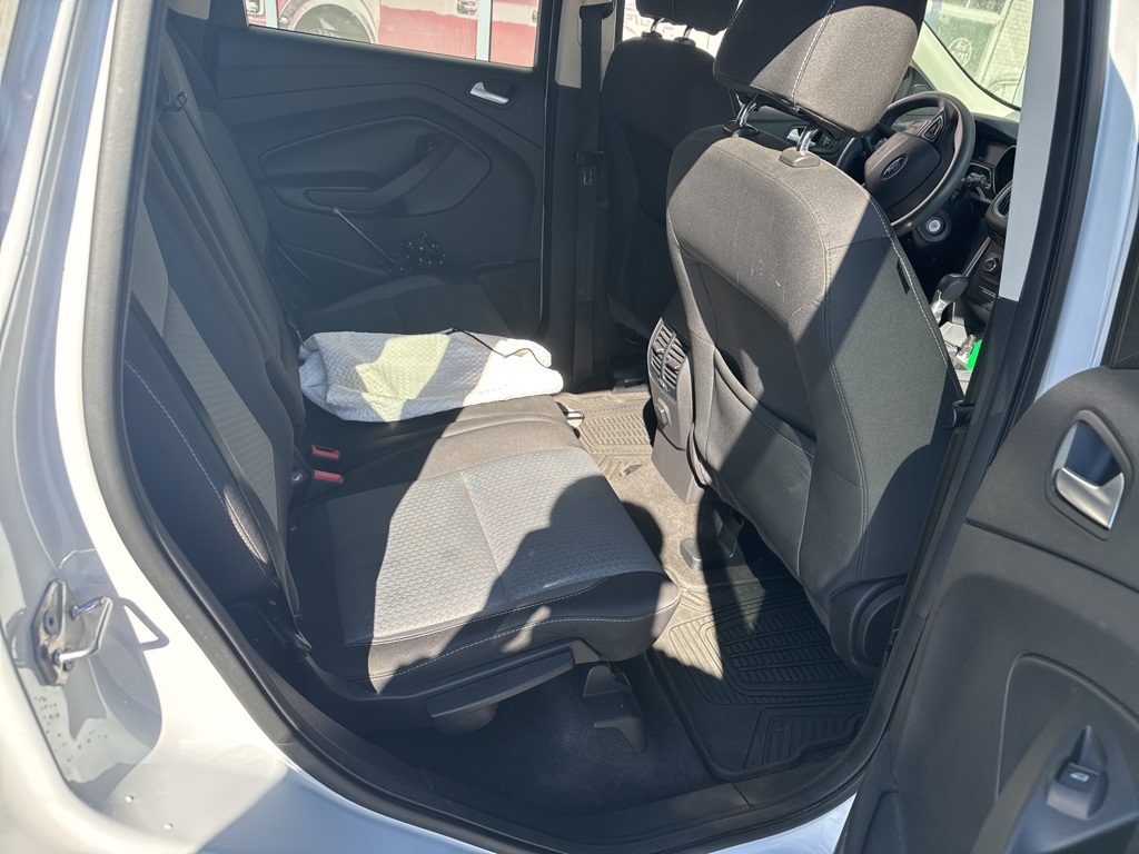 2017 Ford Escape SE photo 4