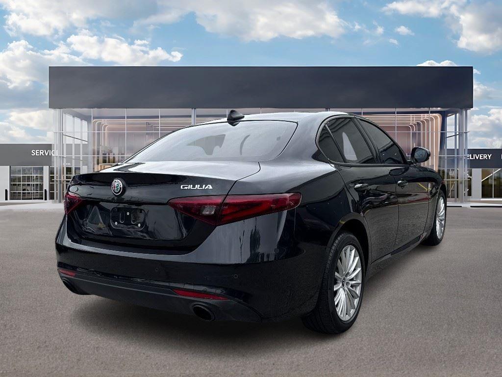 2023 Alfa Romeo Giulia SPRINT photo 4