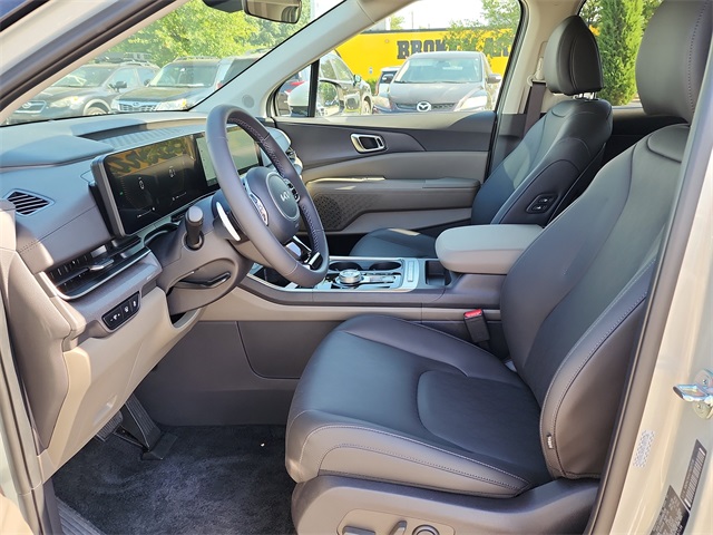 2026 Kia Carnival EX photo 10