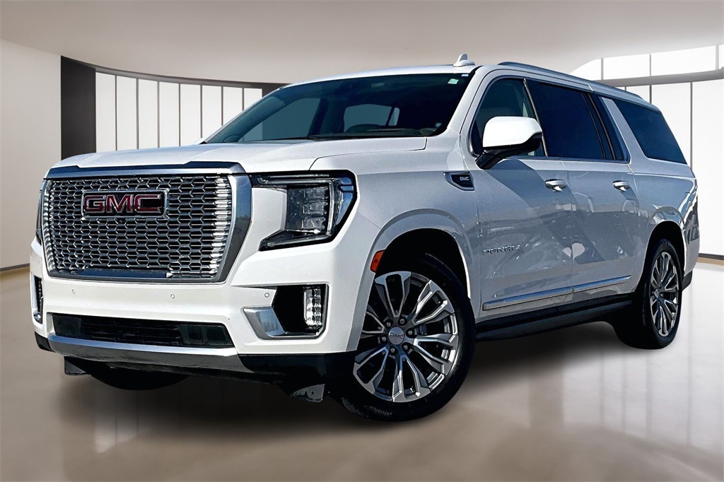 2021 GMC Yukon Denali's photo