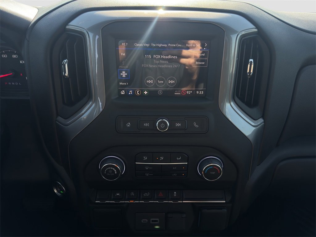 2025 Chevrolet Silverado 1500 Custom photo 16