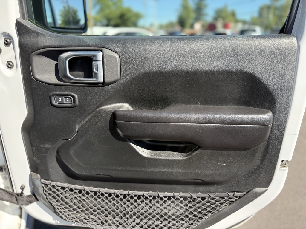 2020 Jeep Wrangler Unlimited Sport Willys photo 12