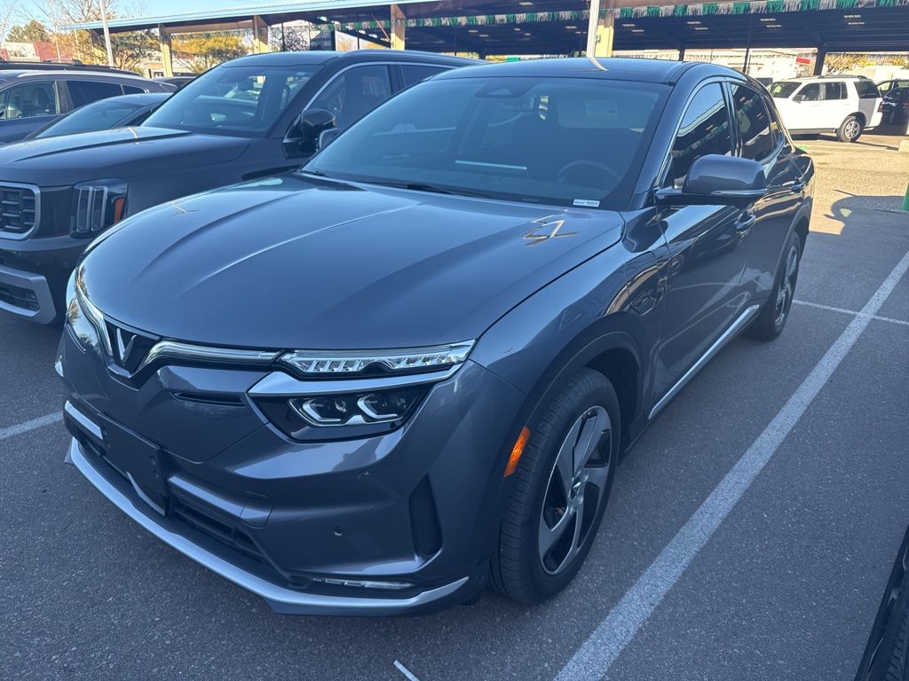 2024 Vinfast VF 8 8 photo 3