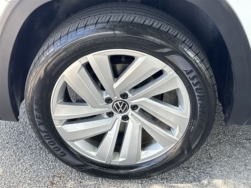2021 Volkswagen Atlas Cross Sport V6 SE Technology photo 8