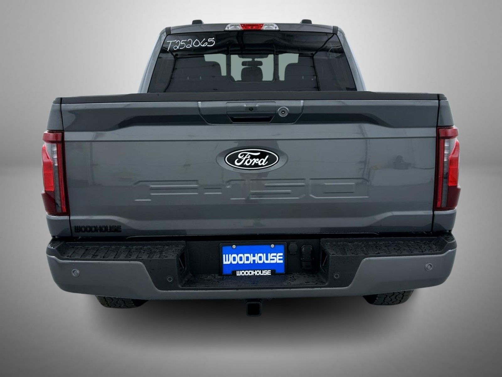 2025 Ford F-150 XLT photo 4