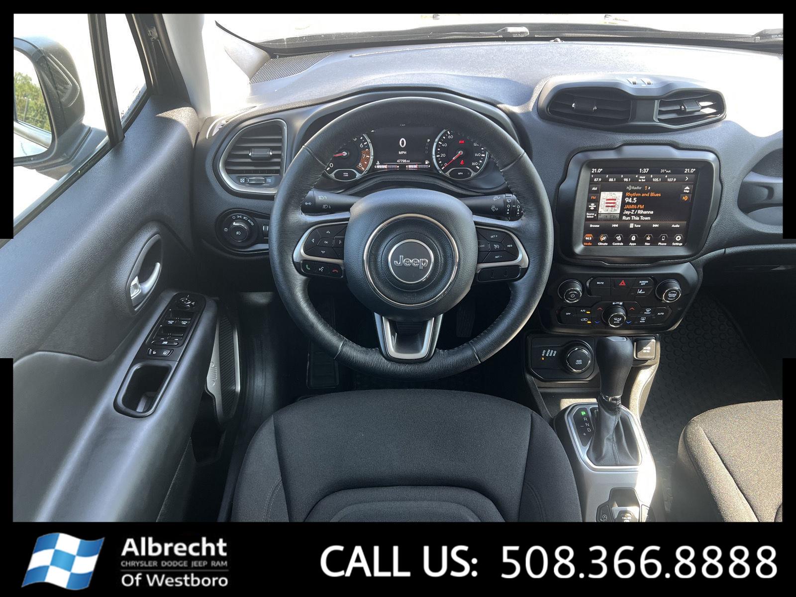 2022 Jeep Renegade Latitude photo 25