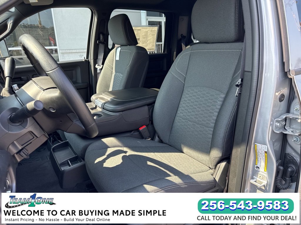 2026 Ram 2500 Tradesman photo 4