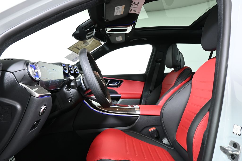 2025 Mercedes Benz GLC 350e 4MATIC photo 3