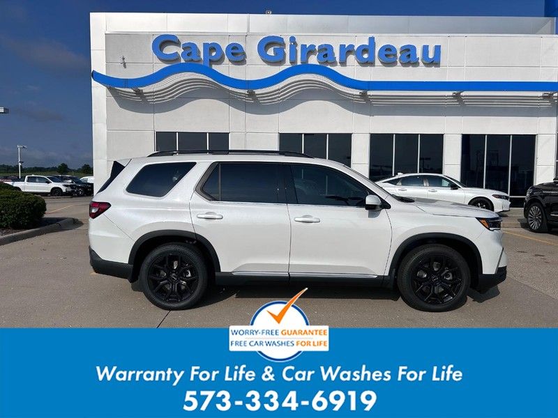 2025 Honda Pilot Touring's photo