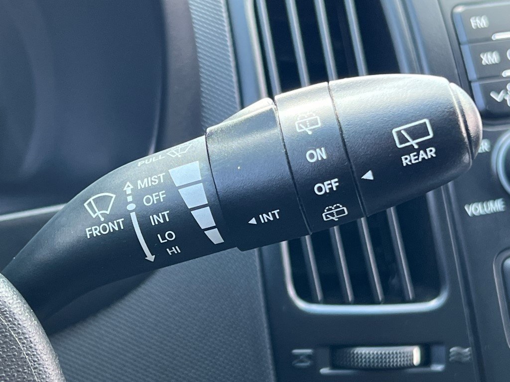 2010 Hyundai Elantra Touring SE photo 23