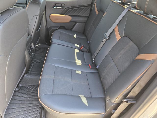 2025 Gmc Canyon AT4 photo 26