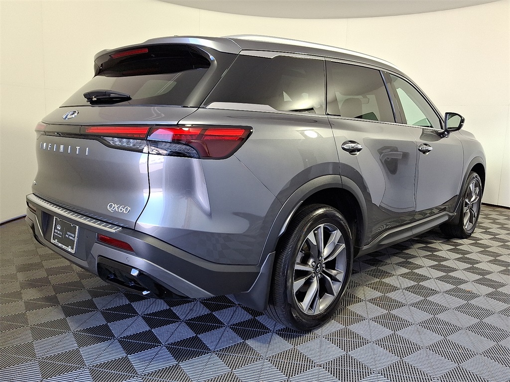 2023 Infiniti QX60 Luxe photo 4