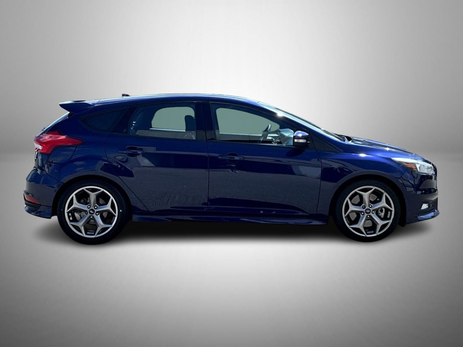 2017 Ford Focus ST photo 4